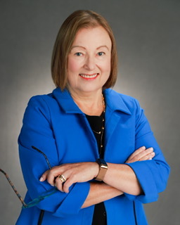 amanda-bennett.jpeg